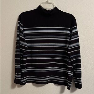 Croft & Barrow Women's Black and Gray Striped Turtleneck Sweater